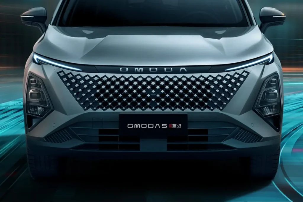 Faros del Omoda 5 SHS en Cádiz