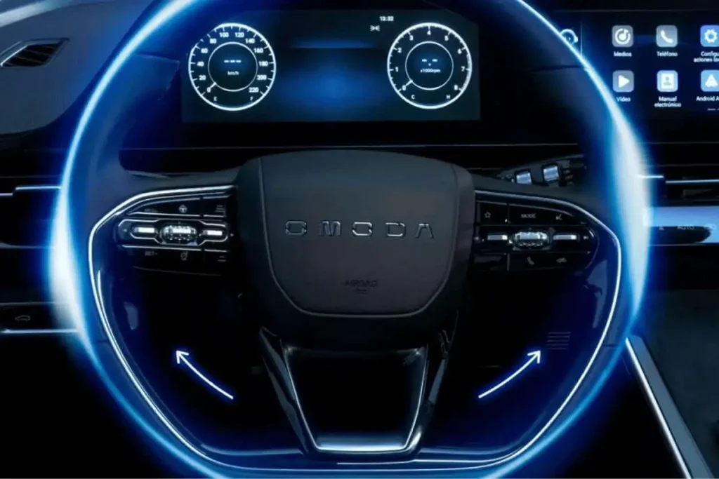 Volante del Omoda 5 SHS en Cádiz